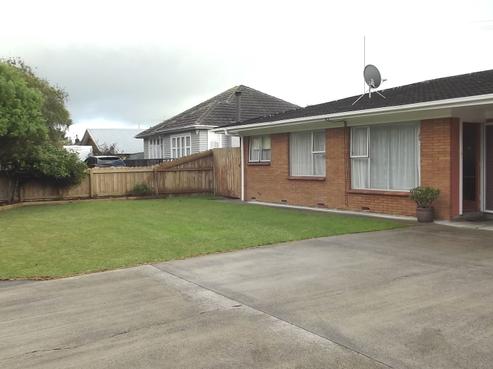 2/35 Beach Road, Pahurehure