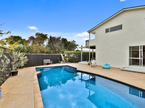6 Taihiki Road, Clarks Beach