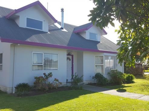 16 Atherfold Crescent, Greenmeadows
