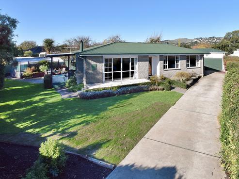 8 Roberta Drive, Somerfield