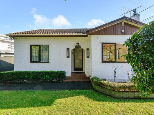 41 Pohutukawa Street, Woburn