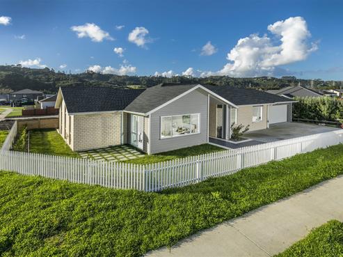 16 Bellamont Street, Kumeu