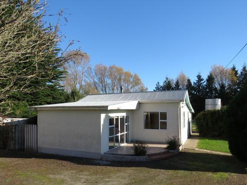 30 Richard Road, Deborah