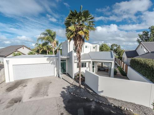 11 Bayswater Court, Huntington
