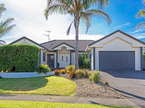 14 Thirlmere Rise, Northpark