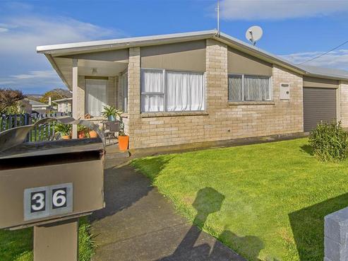 36 Collins Street, Hawera
