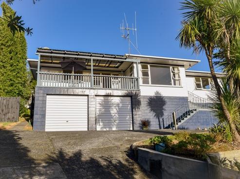 48 Hilltop Avenue, Morningside