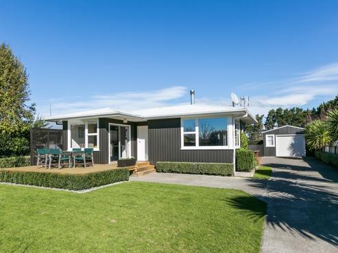 32 Upham Street, Havelock North