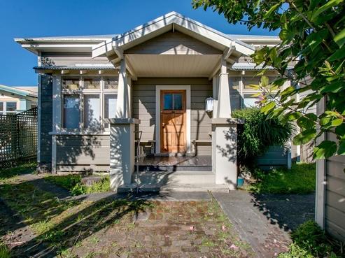 16 Edwardes Street, Napier South