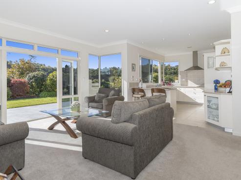 63R Phillips Drive, Oropi
