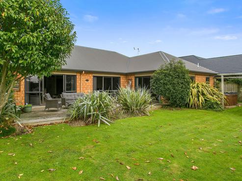 35 Norfolk Drive, Cambridge