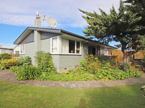 6 Hulme Place, Greenmeadows