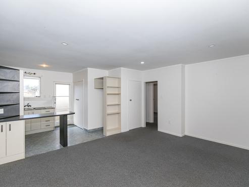 2/110 Firth Street, Hamilton East