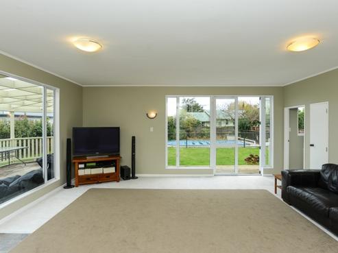 24 Waterhouse Street, Taradale