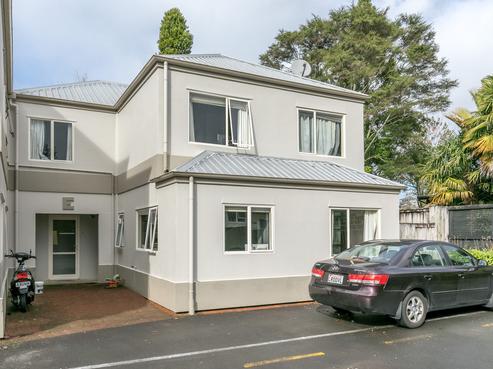 29E Opoia Road, Hamilton East