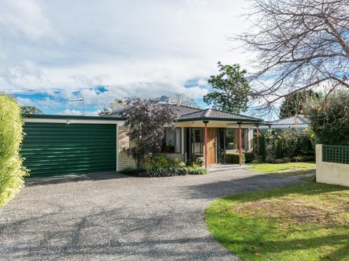 6 Breadalbane Road, Havelock North