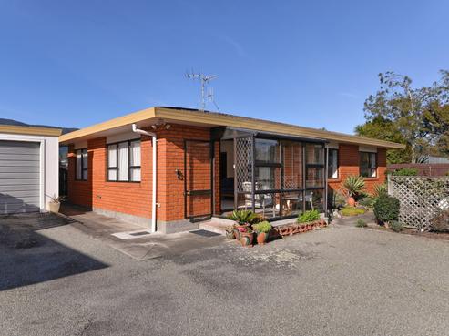 2/18 Fergusson Street, Stoke
