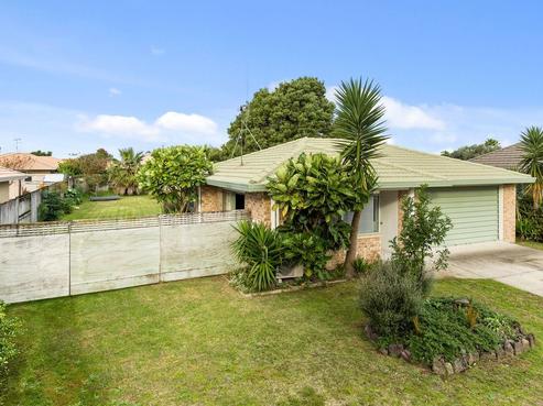 132 Pacific View Road, Papamoa