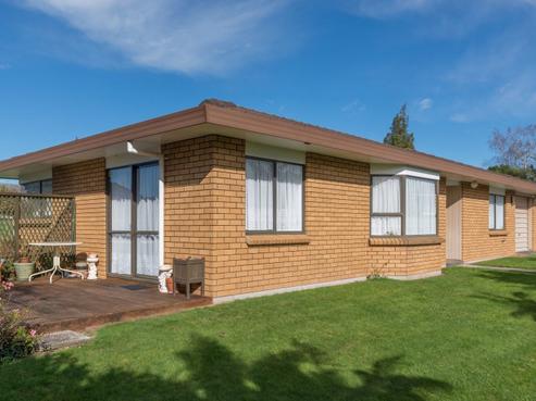 8B Rutland Street, Utuhina