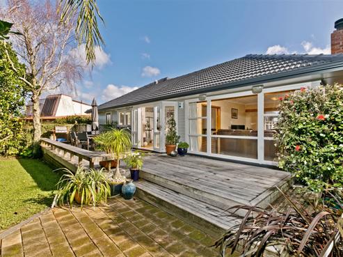 8 Catalina Crescent, Forrest Hill