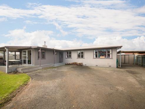 15 Makino Road, Feilding