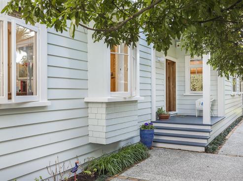 6 Ascot Avenue, Narrow Neck
