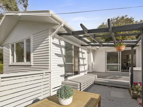 11 Bird Grove, Stokes Valley