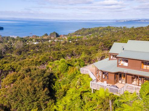 627 Huia Road, Parau