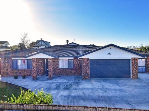 15 Eloise Place, Clendon Park