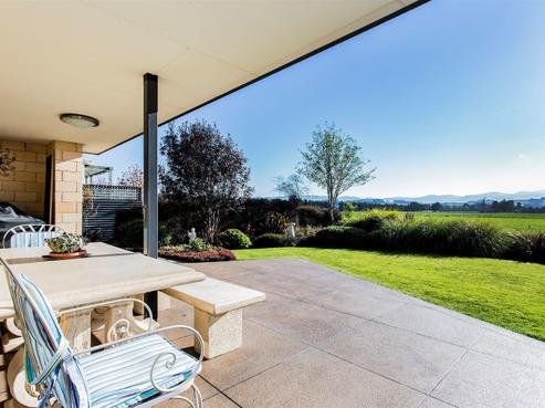 1874 Cust Road, Cust