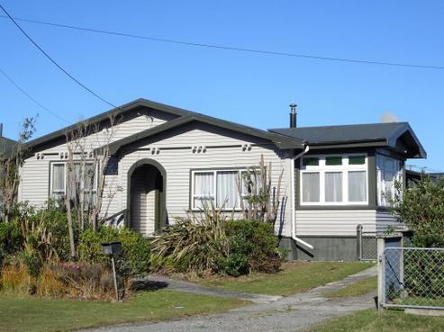 4 Achilles Street, Blaketown