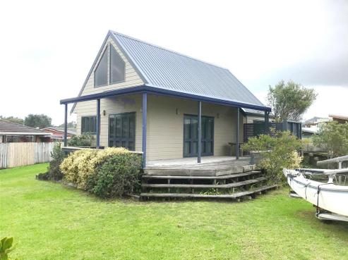 525A Achilles Avenue, Whangamata