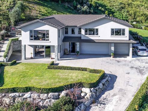 9 Sunset Place, Atawhai