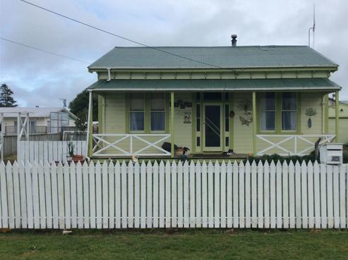 22 Ross Street, Marton