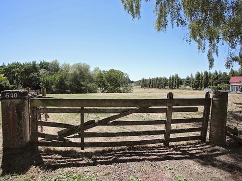 542 North Road, Lorneville