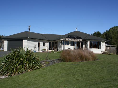 60 Rataroa Road, Miranda