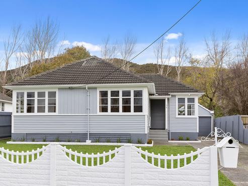 56 Strand Crescent, Naenae