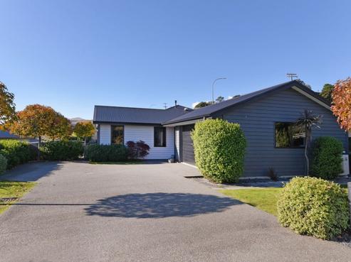 98 Washbourn Drive, Richmond