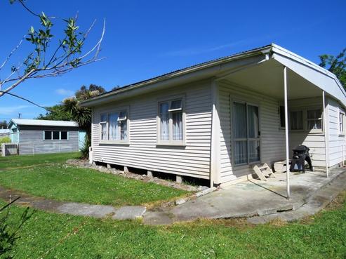 71 Avenue Road, Foxton