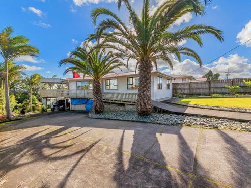 420 Don Buck Road, Massey