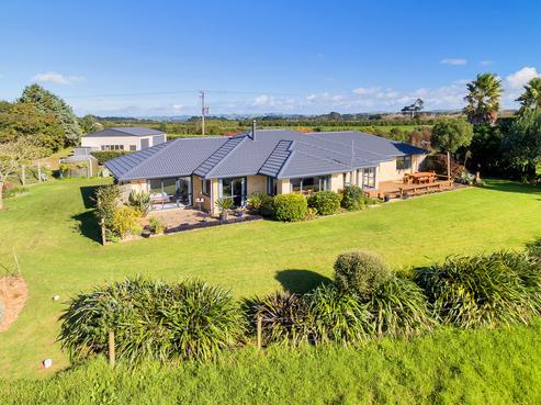 272 Glenbrook Beach Road, Glenbrook