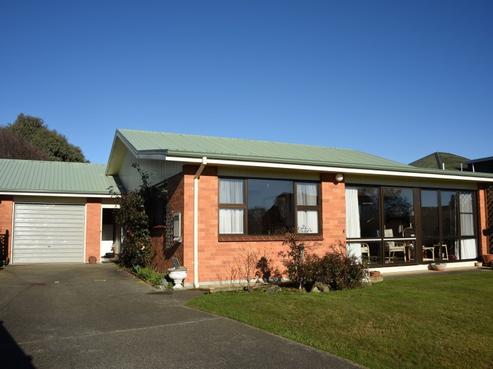 12 Mcleod Court, Rosedale