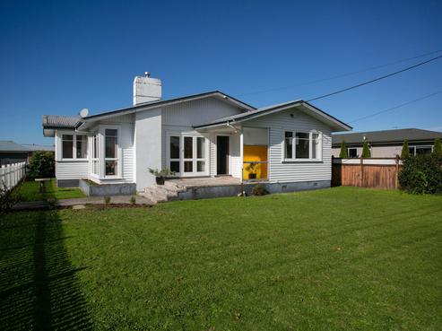 22 Burns Street, Leamington