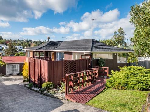 43 Stapleford Crescent, Browns Bay