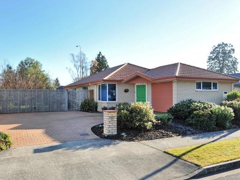 21 Cambelldon Crescent, Stoke