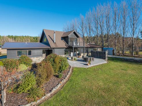 12 Long Grass Place, Hawea Flat