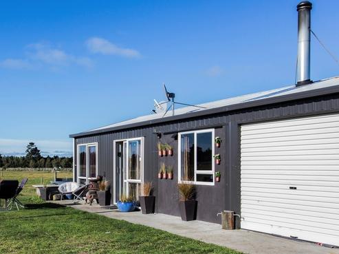 256 Foothills Road, Okuku