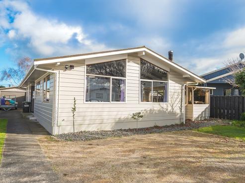 27 Exeter Crescent, Springvale