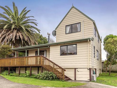 933B Whangaparaoa Road, Manly
