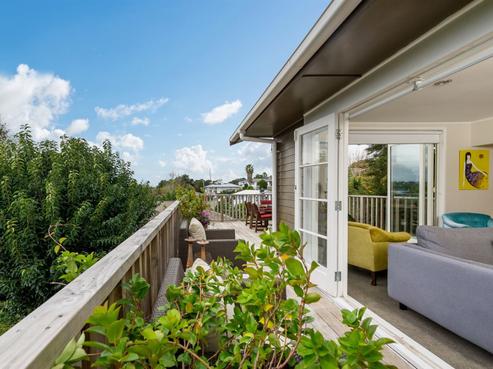 2/24 Ludlow Terrace, Totara Vale